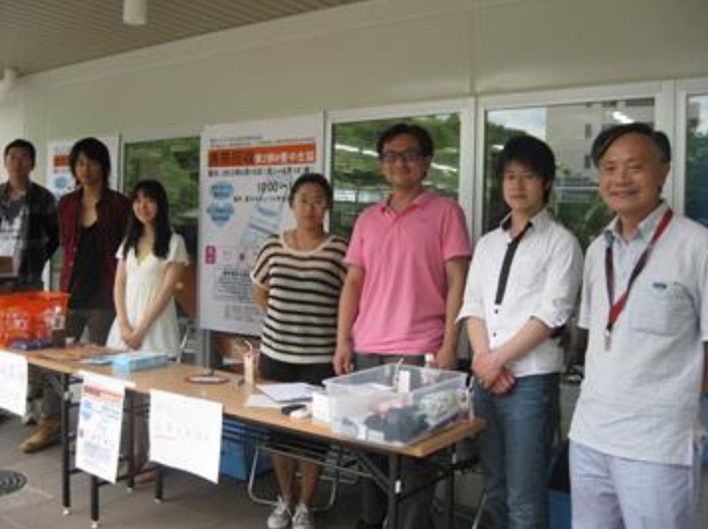 2013年阪大豊中キャンパスで行った携帯電話回収イベント